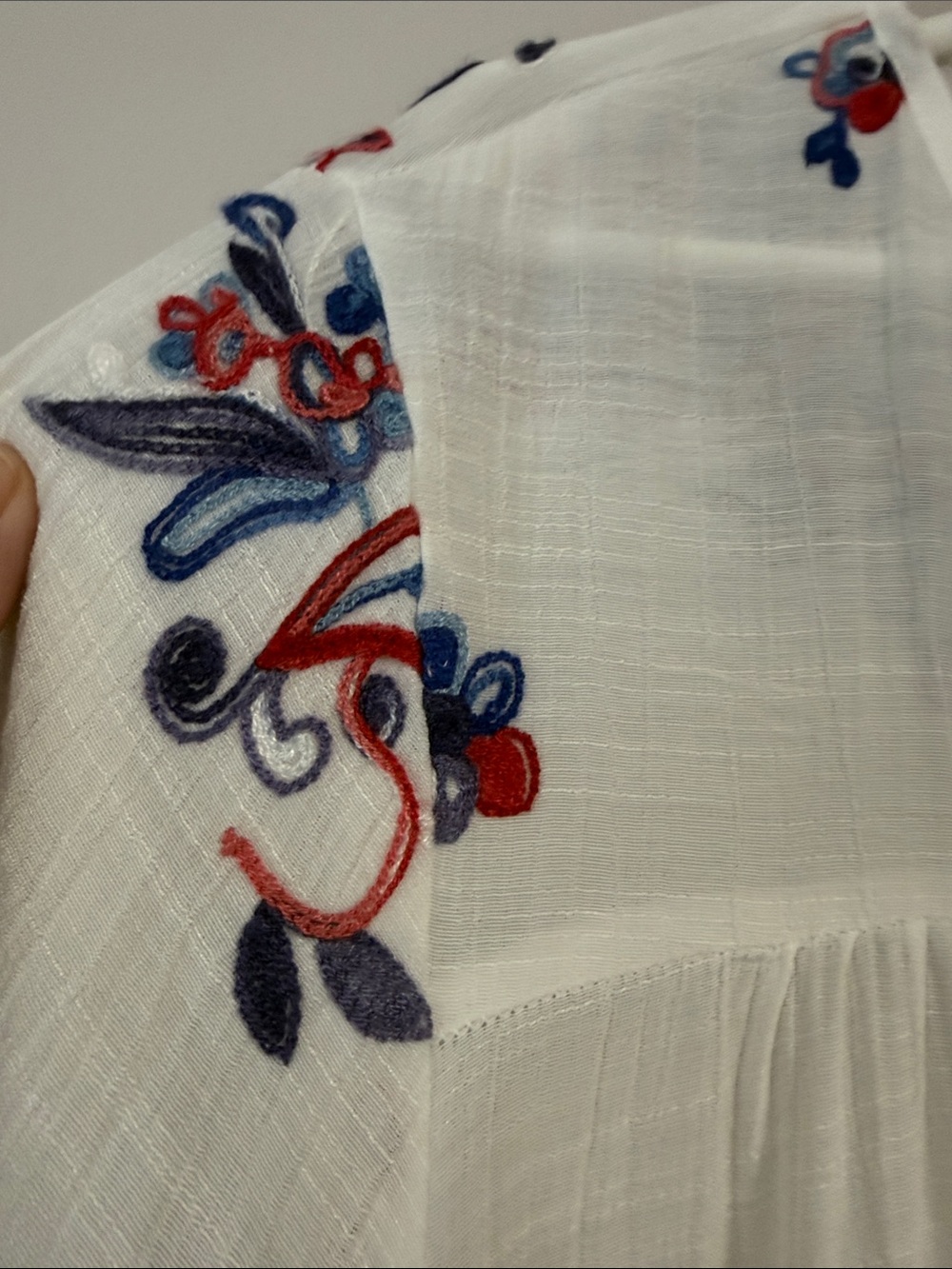 Hope Springs 🇺🇸Red White Blue Embroidered Peasant Blouse - Picture 7 of 10